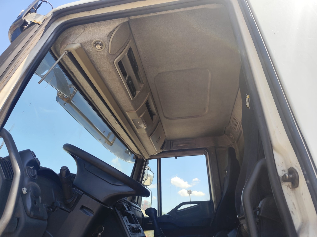 Crane truck IVECO STRALIS CUBE 190S33: picture 29