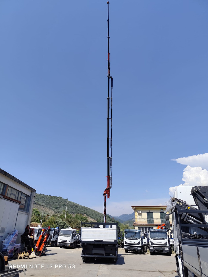 IVECO STRALIS CUBE 260S31 - Crane truck: picture 2 IVECO STRALIS CUBE 260S31 - Crane truck: picture 2