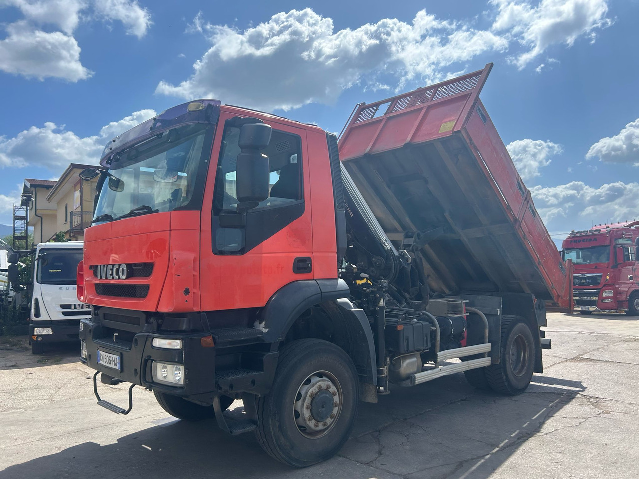 IVECO TRAKKER 190T36 - Crane truck: picture 1 IVECO TRAKKER 190T36 - Crane truck: picture 1