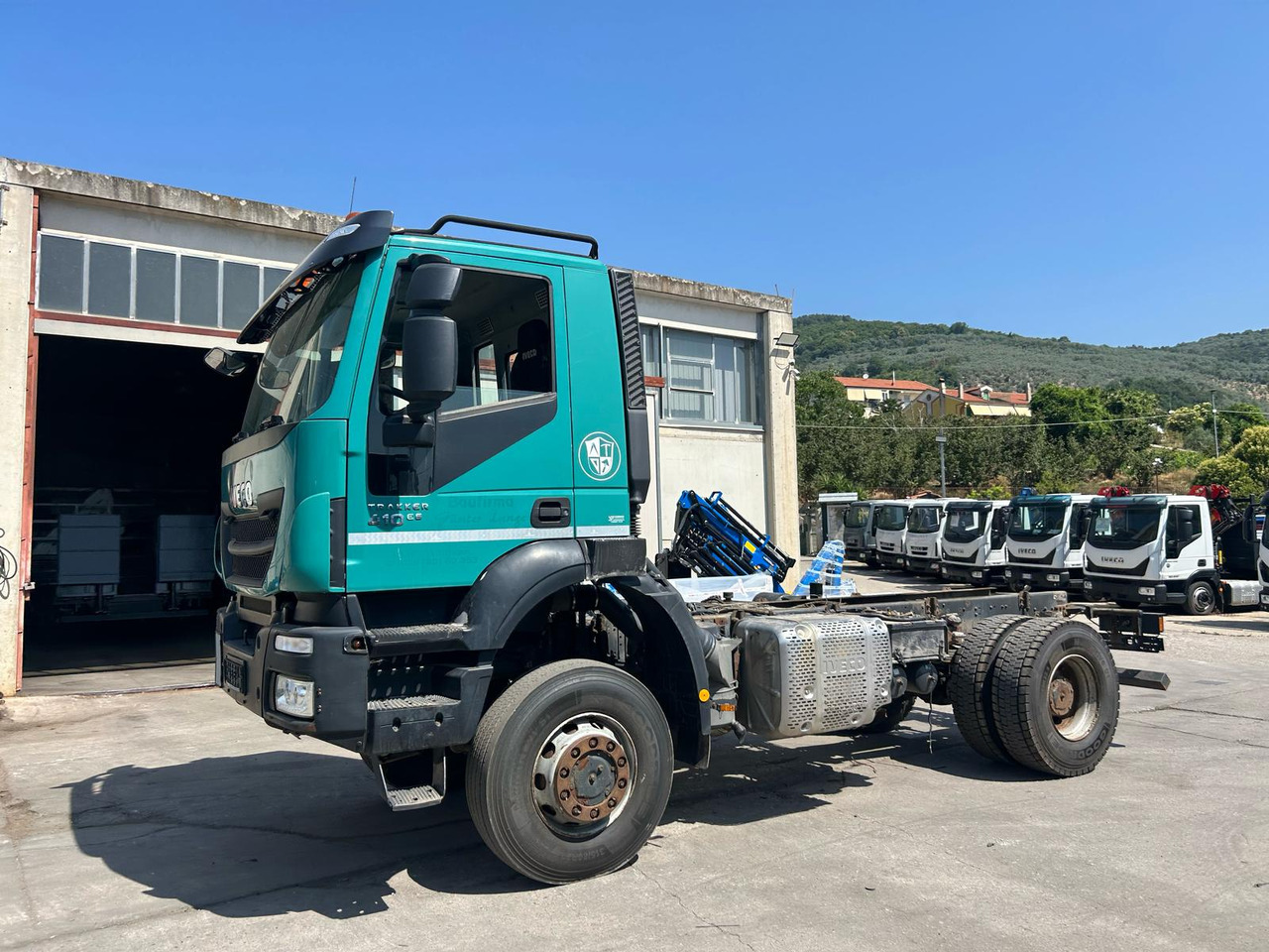 IVECO TRAKKER 190T41 - Cab chassis truck: picture 1 IVECO TRAKKER 190T41 - Cab chassis truck: picture 1