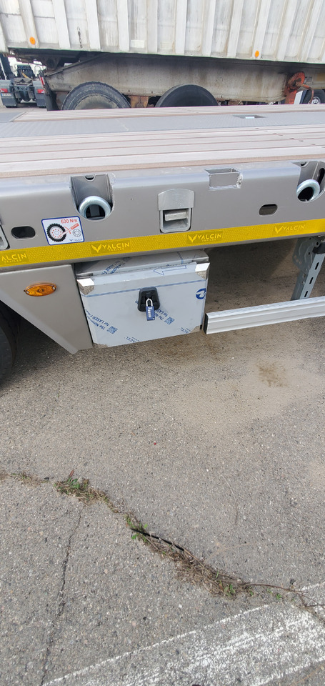 New Low loader semi-trailer for transportation of heavy machinery YALCIN 3 ESSIEUX STD: picture 10 New Low loader semi-trailer for transportation of heavy machinery YALCIN 3 ESSIEUX STD: picture 10