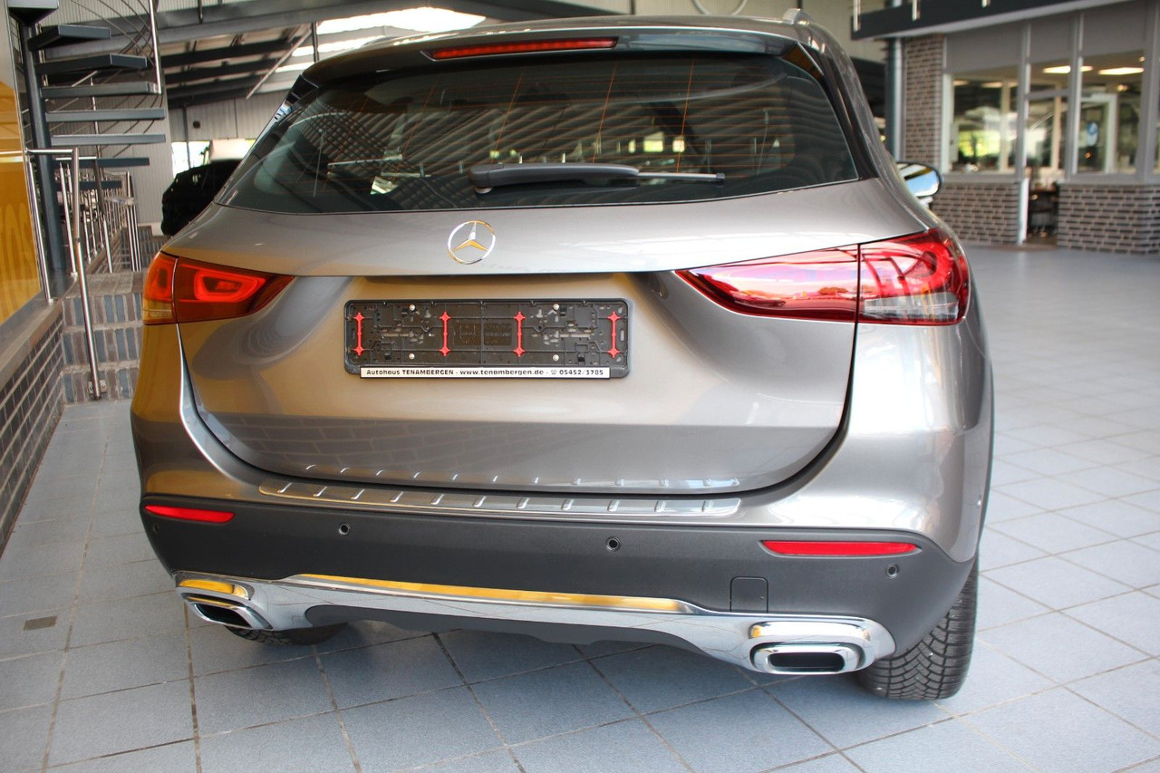 Mercedes-Benz GLA 180 Progressive Navi LED Kamera - SUV: picture 4 Mercedes-Benz GLA 180 Progressive Navi LED Kamera - SUV: picture 4