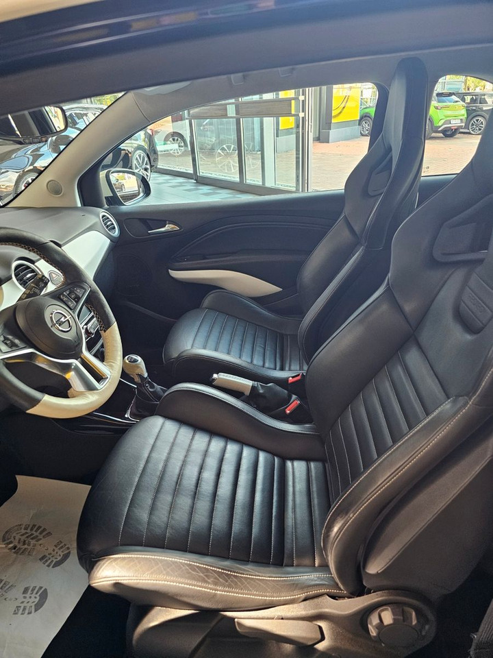 Opel Adam Rocks S Recaro Leder Infinity 18" - Car: picture 5 Opel Adam Rocks S Recaro Leder Infinity 18" - Car: picture 5