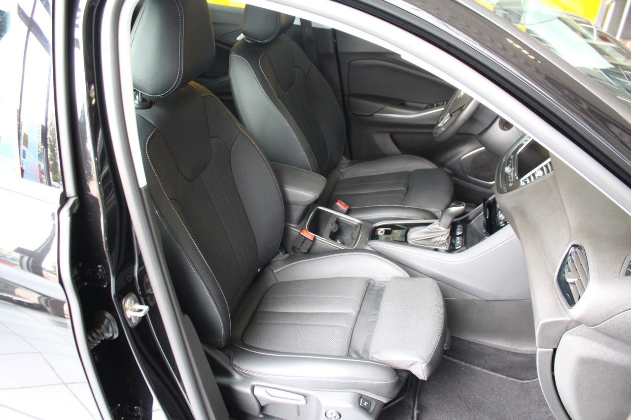 Opel Grandland X Automatik Leder Navi AHK Kamera LED - SUV: picture 5 Opel Grandland X Automatik Leder Navi AHK Kamera LED - SUV: picture 5