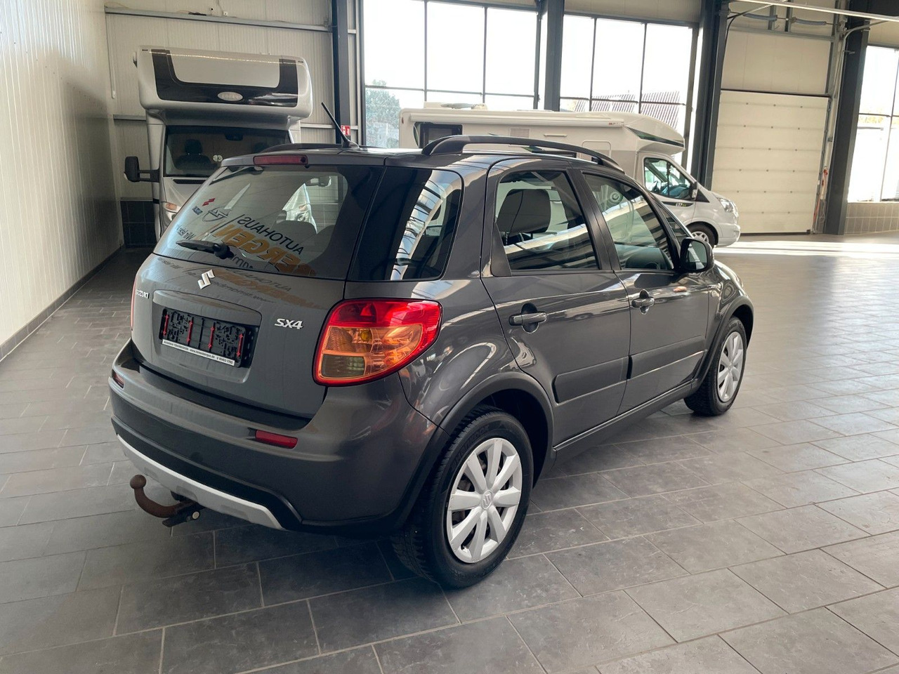 Suzuki SX4 1.6 Club , AHK , Allwetterreifen - Car: picture 3 Suzuki SX4 1.6 Club , AHK , Allwetterreifen - Car: picture 3