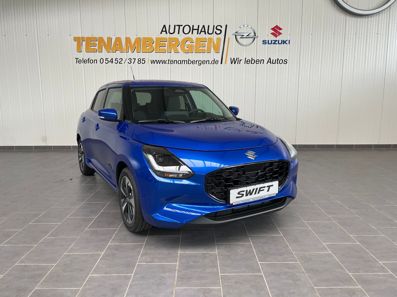 Suzuki Swift 1.2 DUALJET HYBRID Comfort+ - Car: picture 1 Suzuki Swift 1.2 DUALJET HYBRID Comfort+ - Car: picture 1