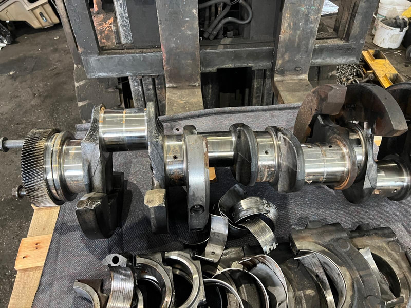 Scania R580 - Crankshaft: picture 2 Scania R580 - Crankshaft: picture 2