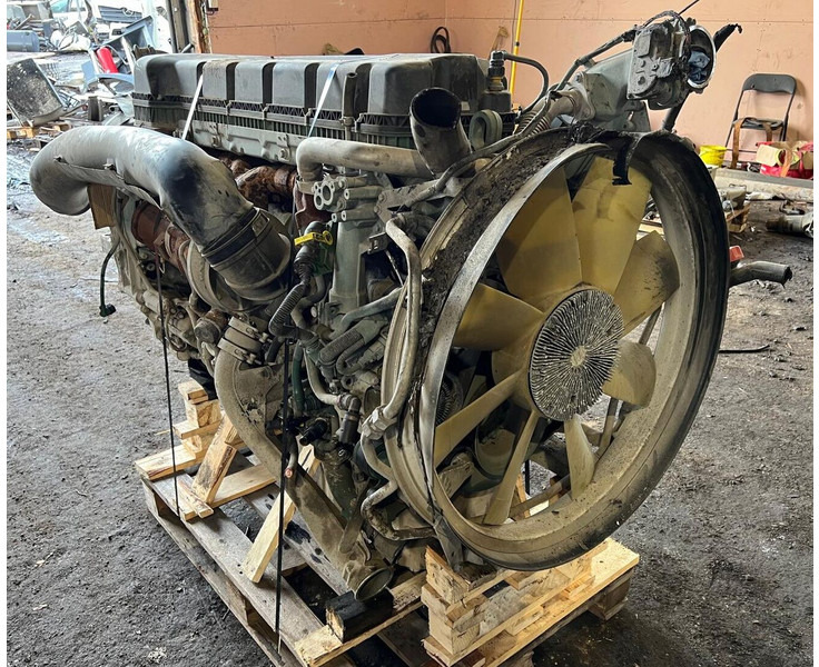 Volvo D11K450 K1 - Engine: picture 1 Volvo D11K450 K1 - Engine: picture 1