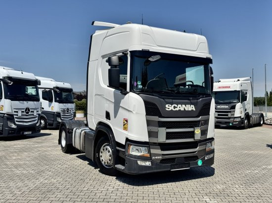 Scania R450 3 Stück verfügbar DC 13 164 Euro 6 Highline Retarder - Tractor unit: picture 1 Scania R450 3 Stück verfügbar DC 13 164 Euro 6 Highline Retarder - Tractor unit: picture 1