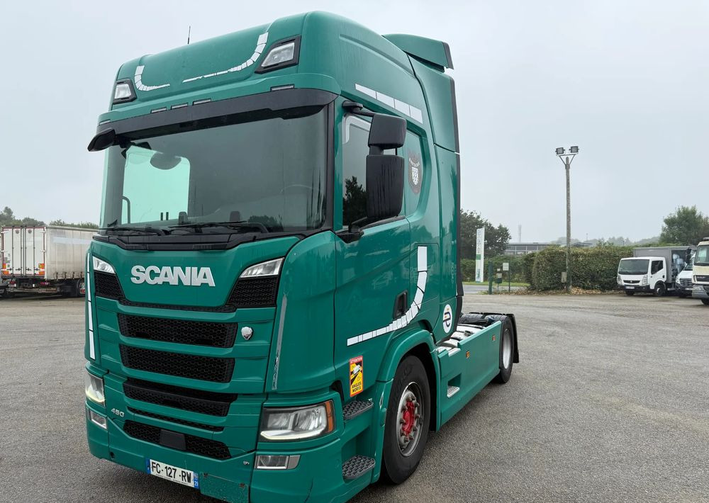 Scania R450 - Tractor unit: picture 1 Scania R450 - Tractor unit: picture 1