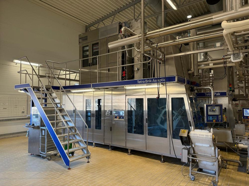 Tetra Pak TBA/21 1000 S - Food processing equipment: picture 1 Tetra Pak TBA/21 1000 S - Food processing equipment: picture 1