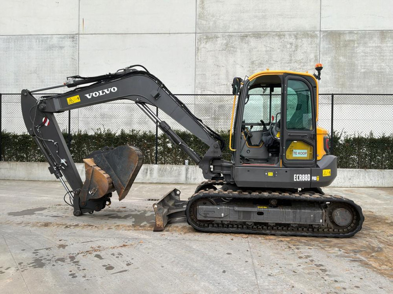 Volvo ECR88D - Excavator: picture 3 Volvo ECR88D - Excavator: picture 3