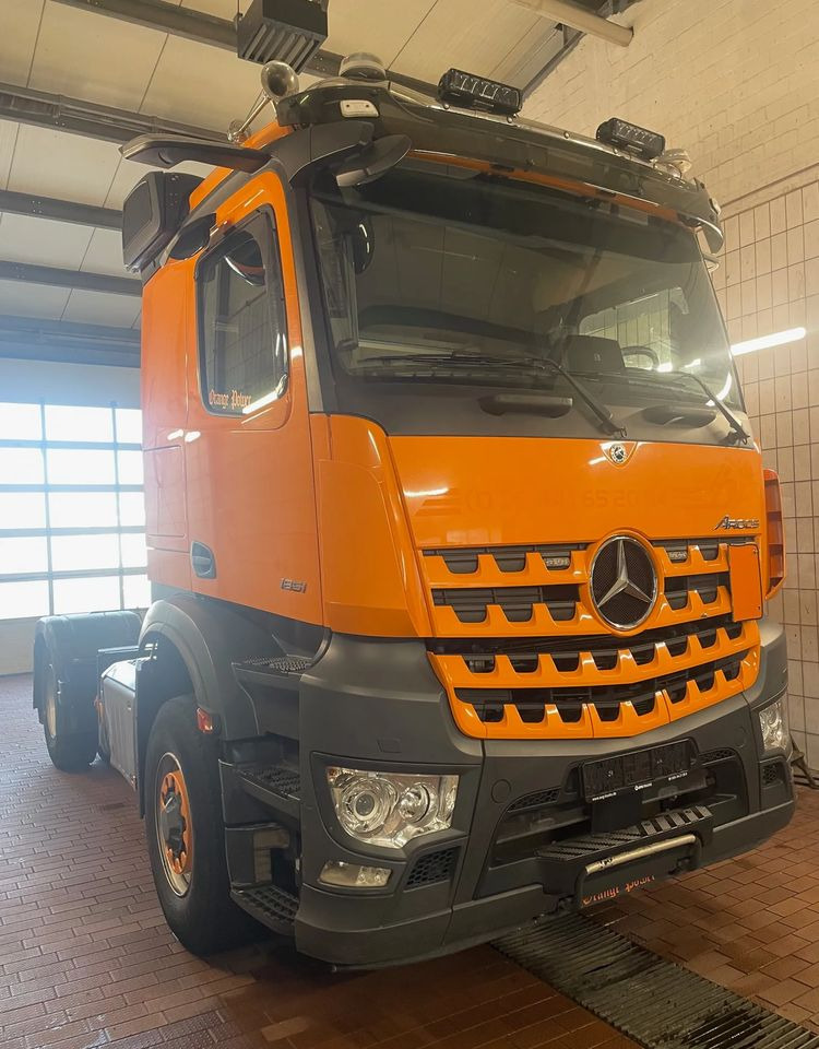 Mercedes-Benz AROCS 1851/ HAD/ 4x4/ HYDRODRIVE/ HYDRAULIKA - Tractor unit: picture 2 Mercedes-Benz AROCS 1851/ HAD/ 4x4/ HYDRODRIVE/ HYDRAULIKA - Tractor unit: picture 2