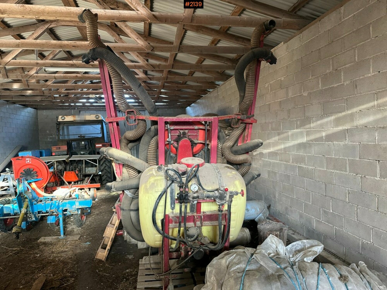 Mist blower Hardi 400 liters - Tractor mounted sprayer: picture 1 Mist blower Hardi 400 liters - Tractor mounted sprayer: picture 1