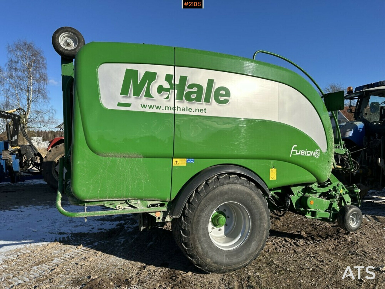 Round baler Mchale fusion 3 only 8490 bales (see video) - Hay and forage equipment: picture 2 Round baler Mchale fusion 3 only 8490 bales (see video) - Hay and forage equipment: picture 2