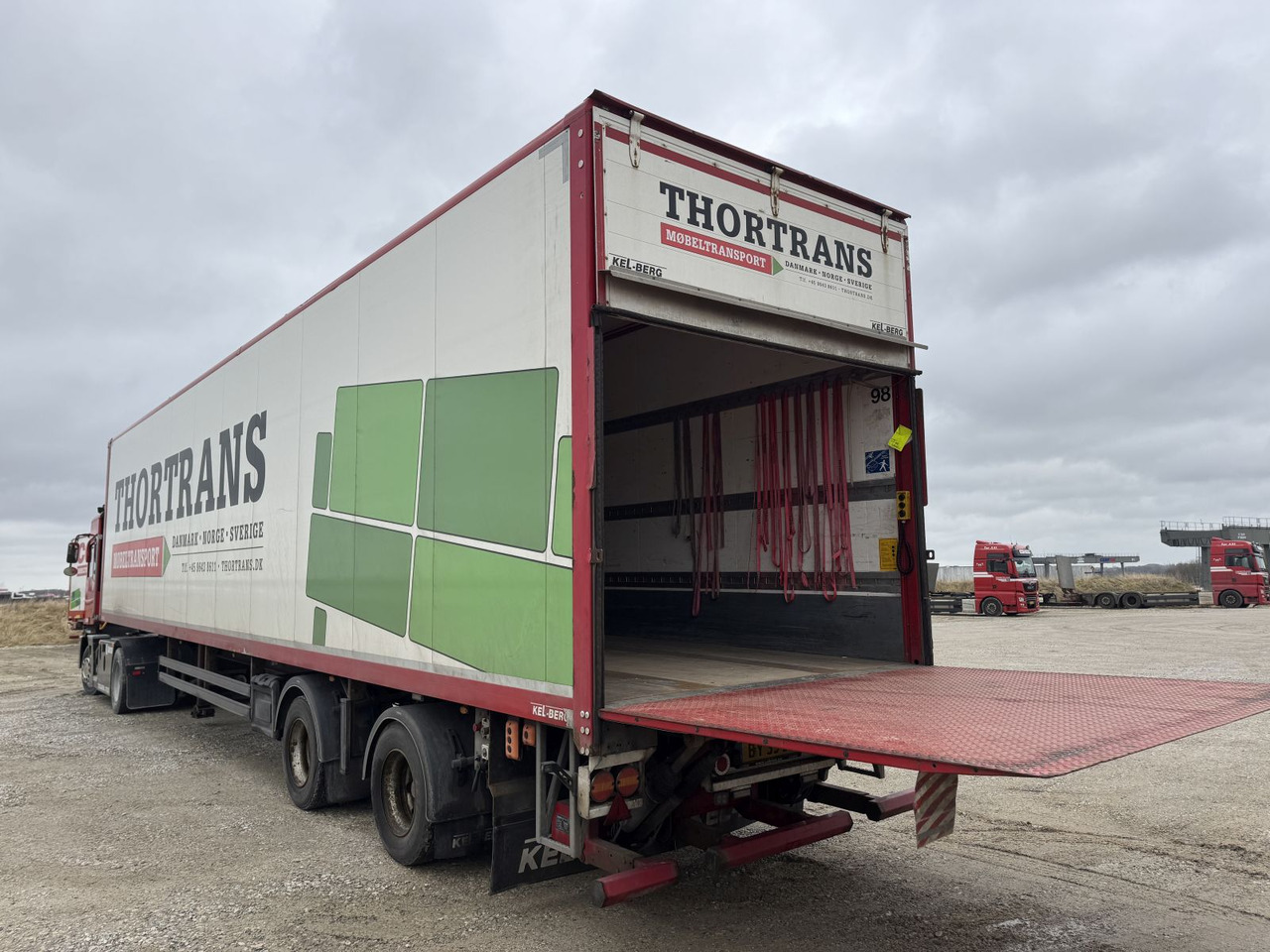 KEL-BERG S35B2 - Closed box semi-trailer: picture 3 KEL-BERG S35B2 - Closed box semi-trailer: picture 3