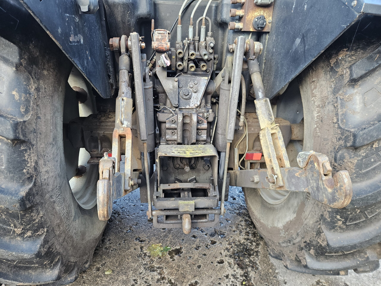 1993 MF 3125 Dynashift - Farm tractor: picture 4 1993 MF 3125 Dynashift - Farm tractor: picture 4