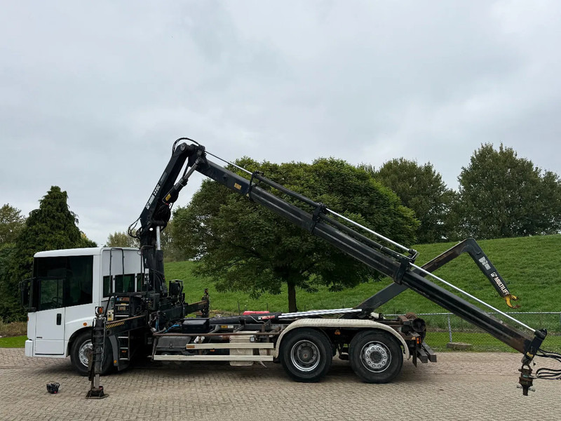 Mercedes-Benz Econic Hiab 220-Hooklift-6x2-Remote - Crane truck: picture 5 Mercedes-Benz Econic Hiab 220-Hooklift-6x2-Remote - Crane truck: picture 5