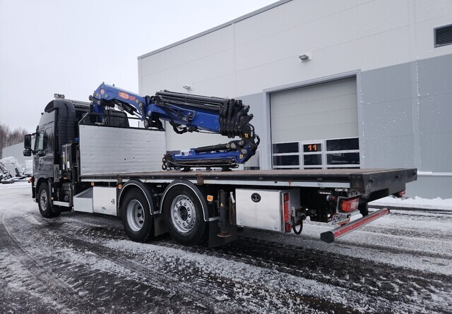 Volvo FM 420 6x2 - Crane truck: picture 4 Volvo FM 420 6x2 - Crane truck: picture 4