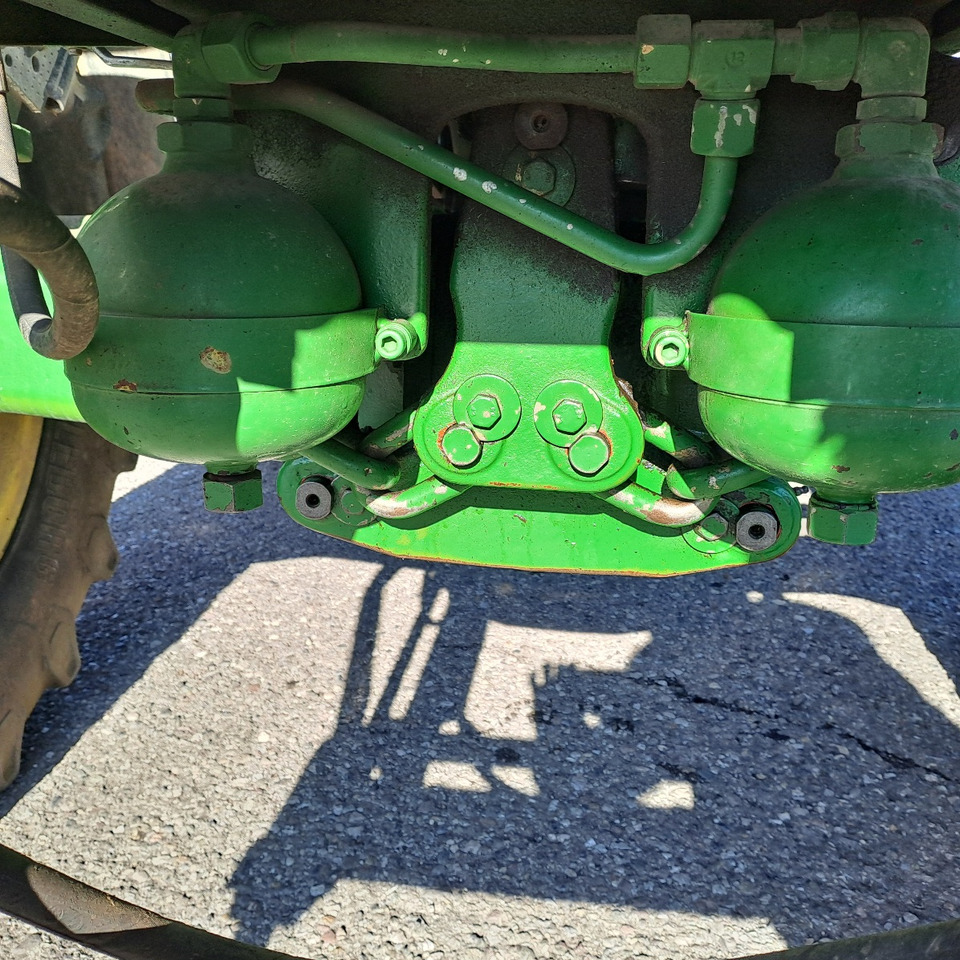 Farm tractor JOHN DEERE 6820 - ASTA AGRIBERTOCCHI: picture 10 Farm tractor JOHN DEERE 6820 - ASTA AGRIBERTOCCHI: picture 10