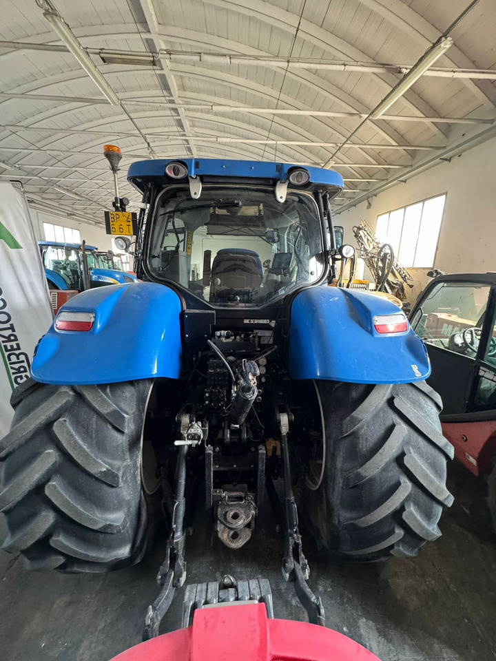 NEW HOLLAND T7 270 - Farm tractor: picture 5 NEW HOLLAND T7 270 - Farm tractor: picture 5