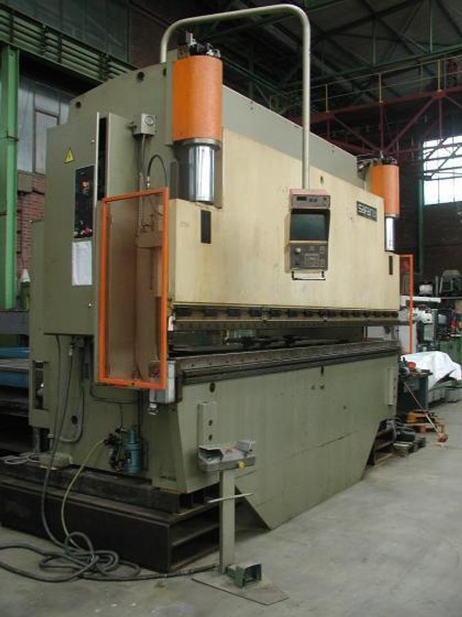 Abkantpresse SAFAN - Press brake: picture 1 Abkantpresse SAFAN - Press brake: picture 1