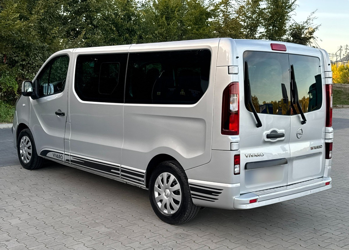 Station wagon Opel Vivaro 1.6 DCI 145KM 9 osobowy Nawiewy góra dół DOINWESTOWANY Super stan: picture 18
