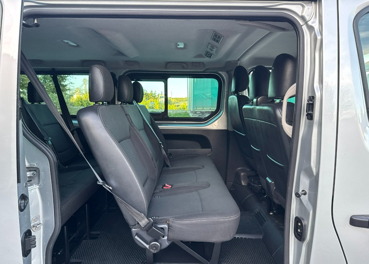 Station wagon Opel Vivaro 1.6 DCI 145KM 9 osobowy Nawiewy góra dół DOINWESTOWANY Super stan: picture 6