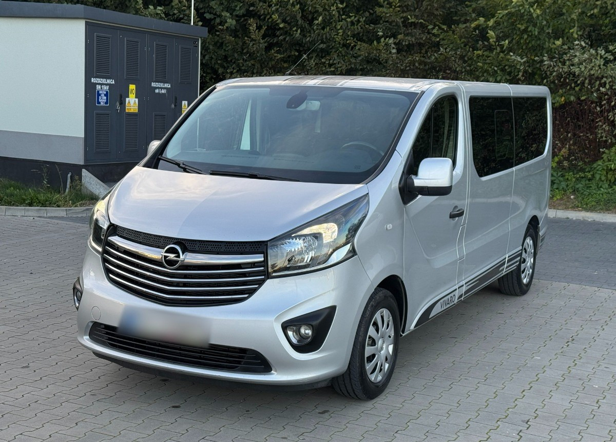 Station wagon Opel Vivaro 1.6 DCI 145KM 9 osobowy Nawiewy góra dół DOINWESTOWANY Super stan: picture 13