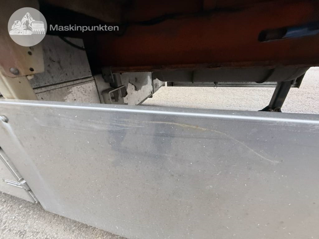 Closed box semi-trailer Limetec PPU 342: picture 32 Closed box semi-trailer Limetec PPU 342: picture 32