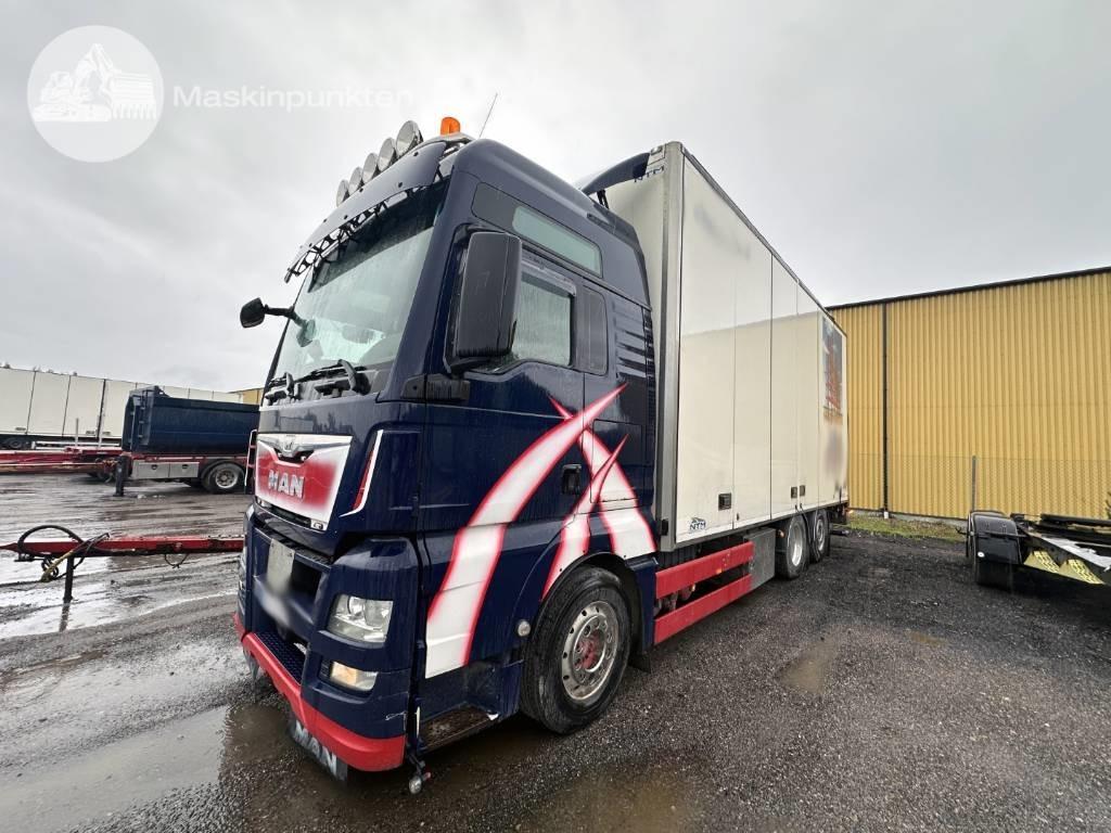 Box truck MAN TGX 26.480: picture 1