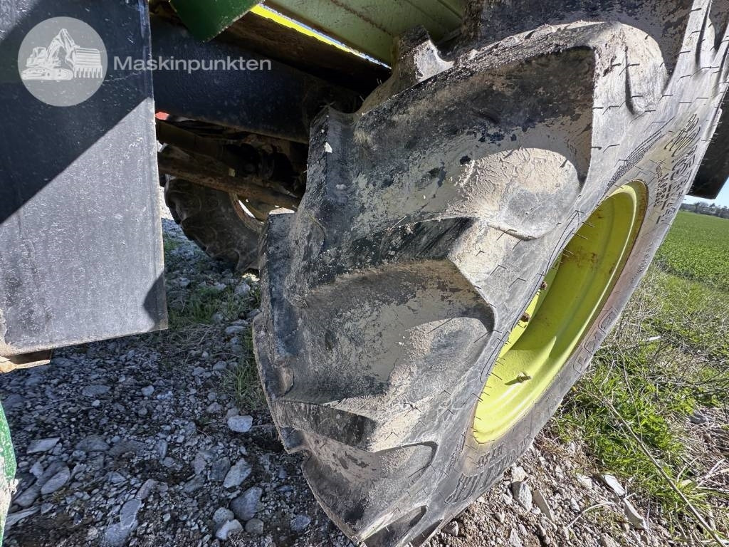 Farm tractor Mercedes-Benz MB Trac 700: picture 12