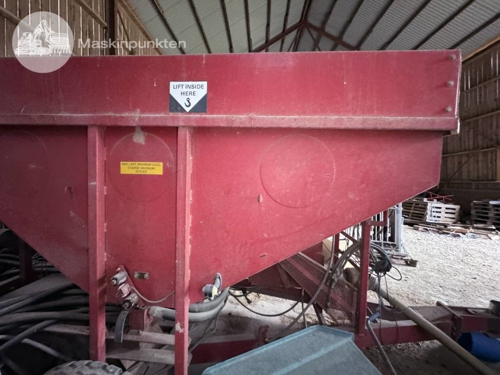 Överum Tive - Fertilizer spreader: picture 5 Överum Tive - Fertilizer spreader: picture 5