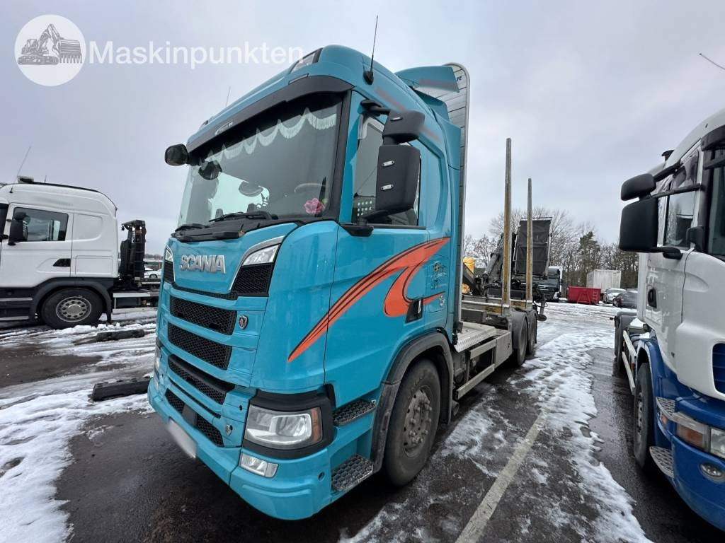 Scania R 580 timmerbil med kran - Log truck: picture 1 Scania R 580 timmerbil med kran - Log truck: picture 1