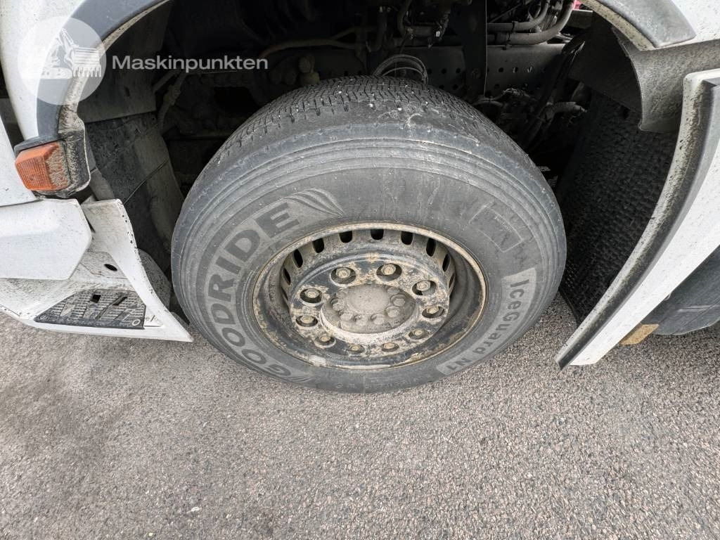 Tractor unit Mercedes-Benz Actros 2551: picture 9