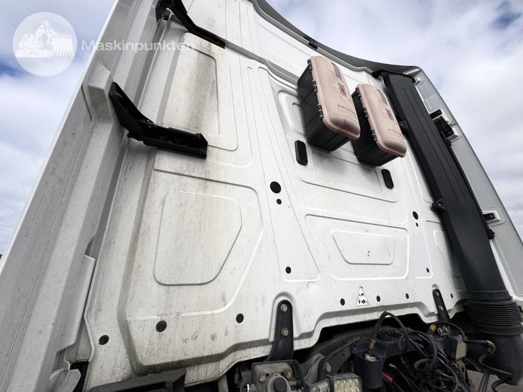 Tractor unit Mercedes-Benz Actros 2551: picture 31