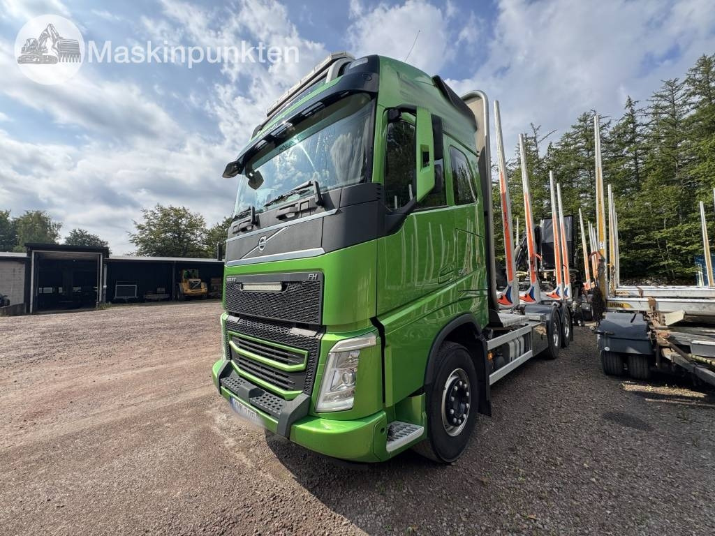 Volvo FH 16 550 - Log truck: picture 1 Volvo FH 16 550 - Log truck: picture 1