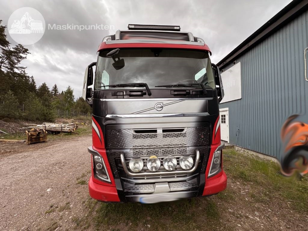 Volvo FH 16 750 - Log truck: picture 2 Volvo FH 16 750 - Log truck: picture 2