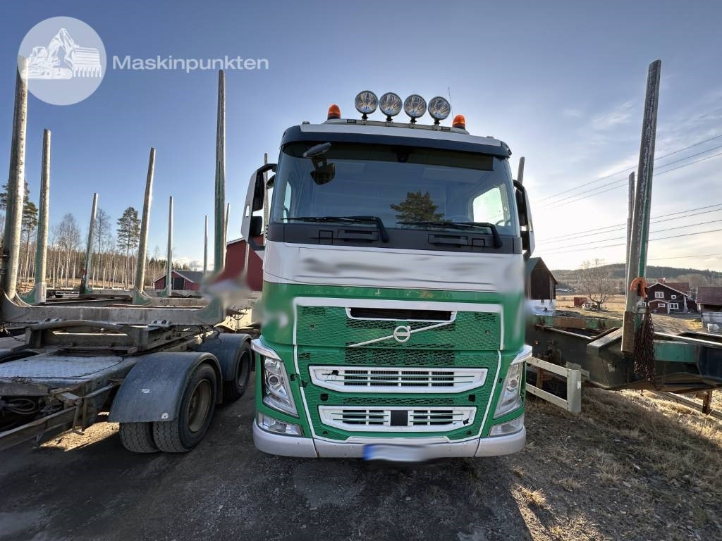 Volvo FH 540 - Log truck: picture 3 Volvo FH 540 - Log truck: picture 3