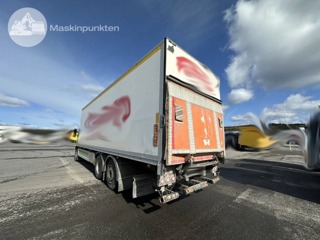 Refrigerator truck Volvo FM 340: picture 8