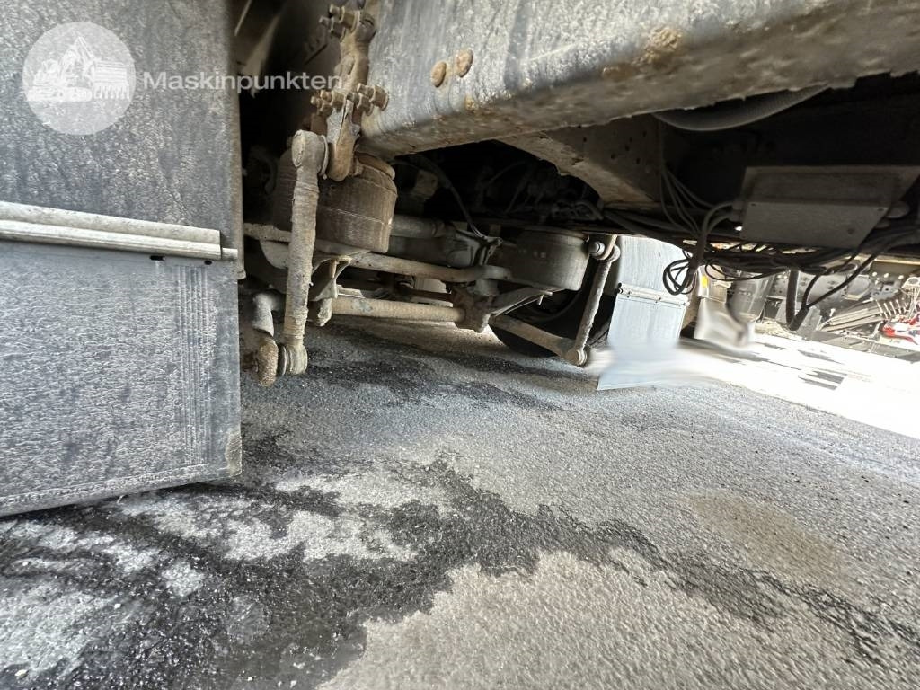 Refrigerator truck Volvo FM 340: picture 49