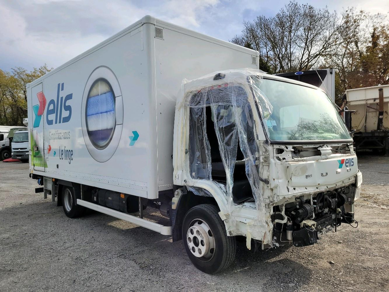 FUSO CANTER 7C15 - Box truck: picture 1 FUSO CANTER 7C15 - Box truck: picture 1