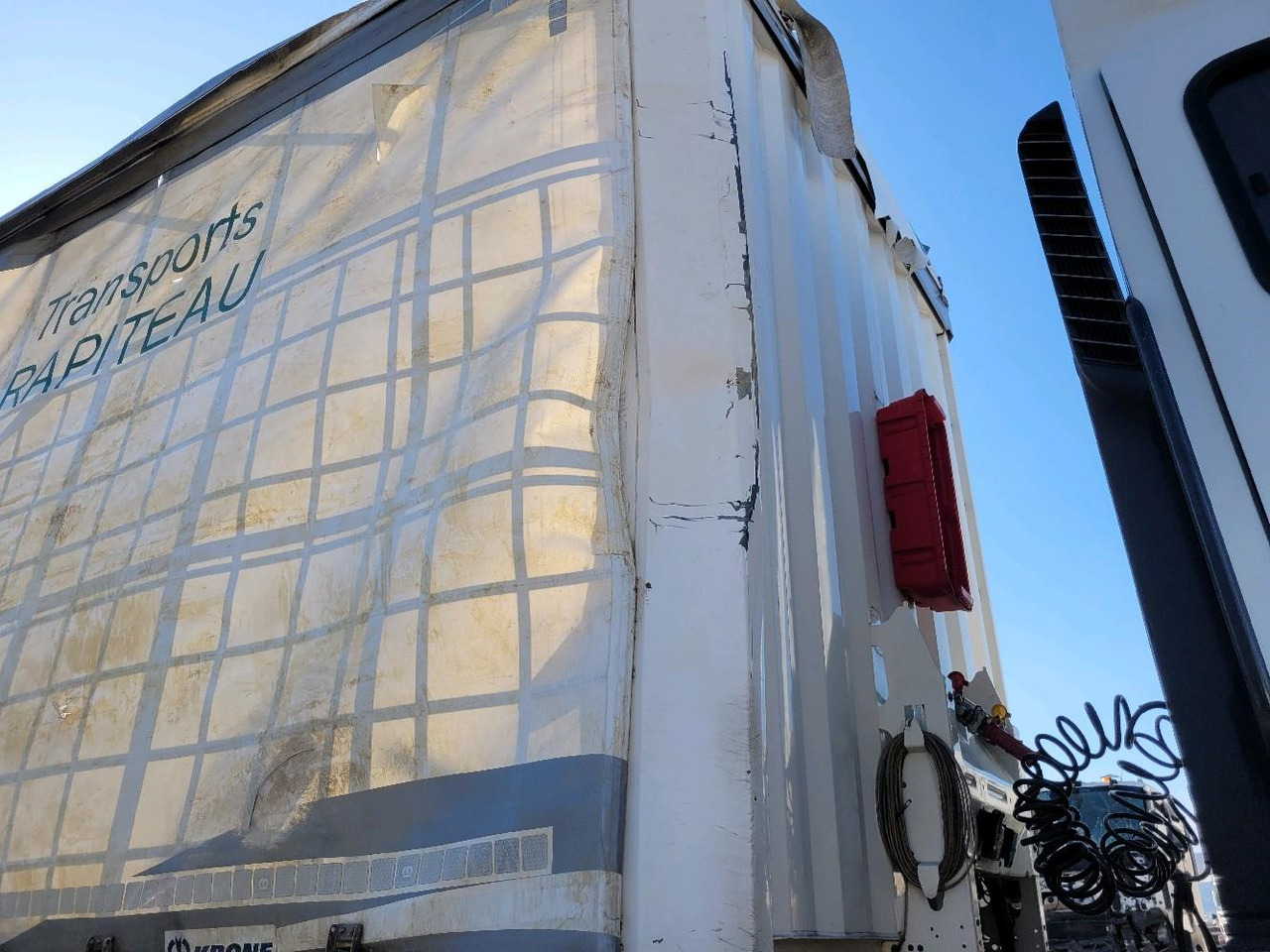 Curtainsider semi-trailer KRONE SD: picture 11