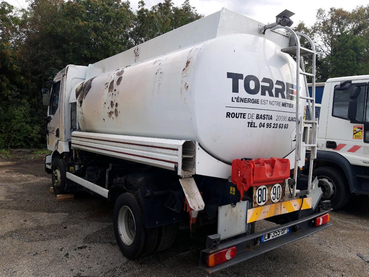 Tank truck RENAULT MIDLUM CITERNE 7500: picture 7