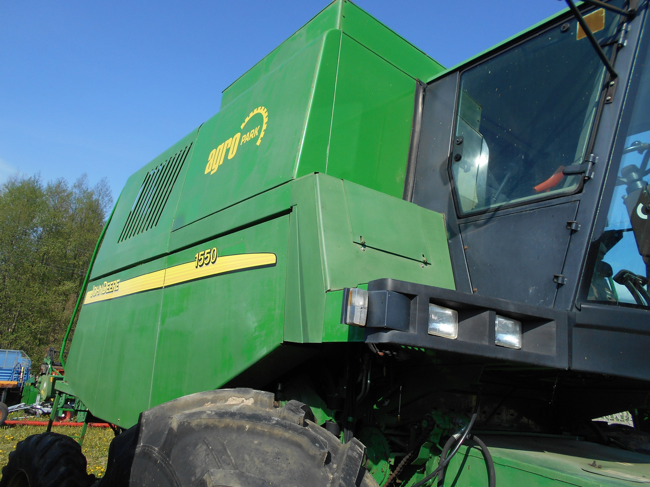 John Deere 1550 - Combine harvester: picture 3 John Deere 1550 - Combine harvester: picture 3