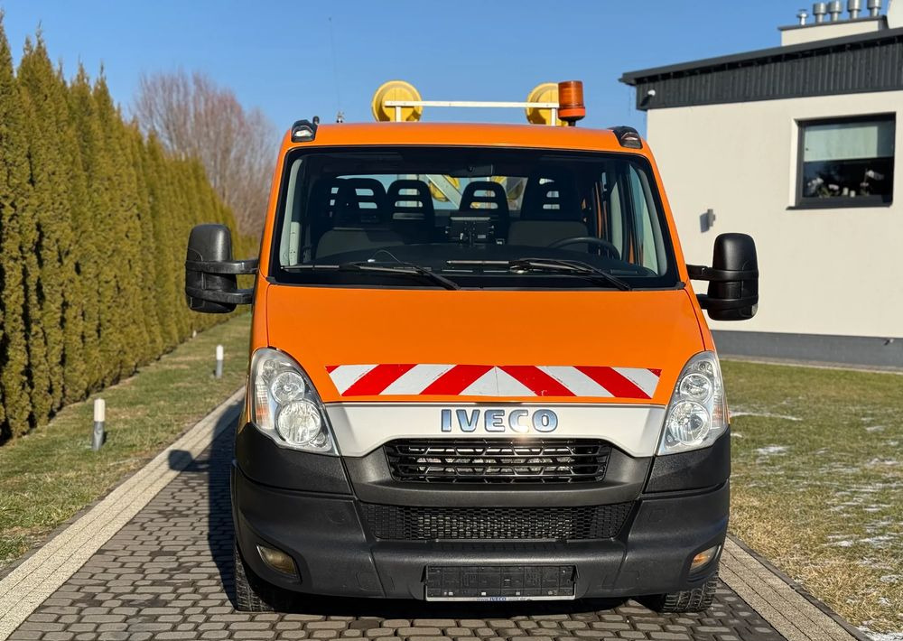 Iveco DAILY 35S13 - Curtain side van: picture 2 Iveco DAILY 35S13 - Curtain side van: picture 2