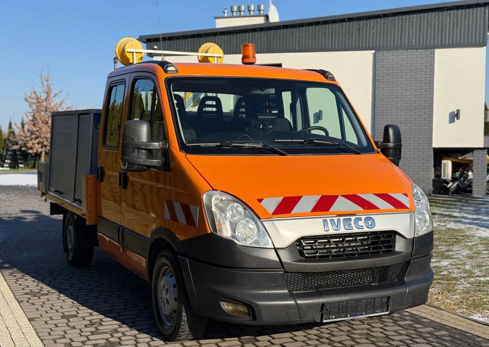 Iveco DAILY 35S13 - Curtain side van: picture 3 Iveco DAILY 35S13 - Curtain side van: picture 3