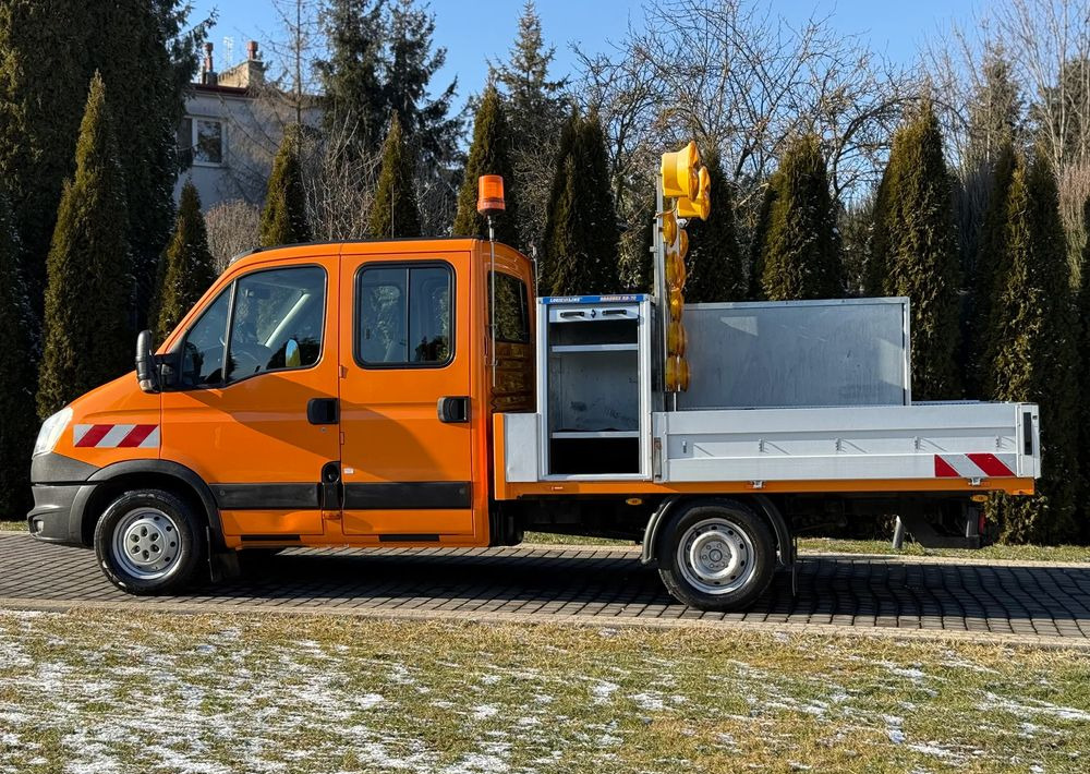 Iveco DAILY 35S13 - Curtain side van: picture 4 Iveco DAILY 35S13 - Curtain side van: picture 4