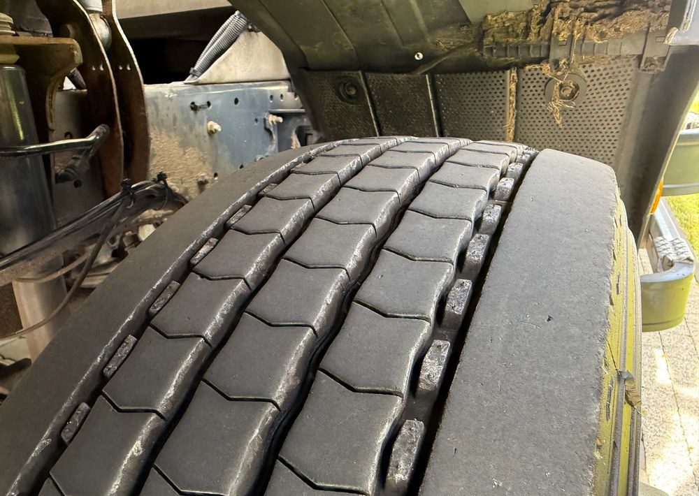 Refrigerator truck Iveco EUROCARGO 120 E22 CARRIER SUPRA 850 MT: picture 16