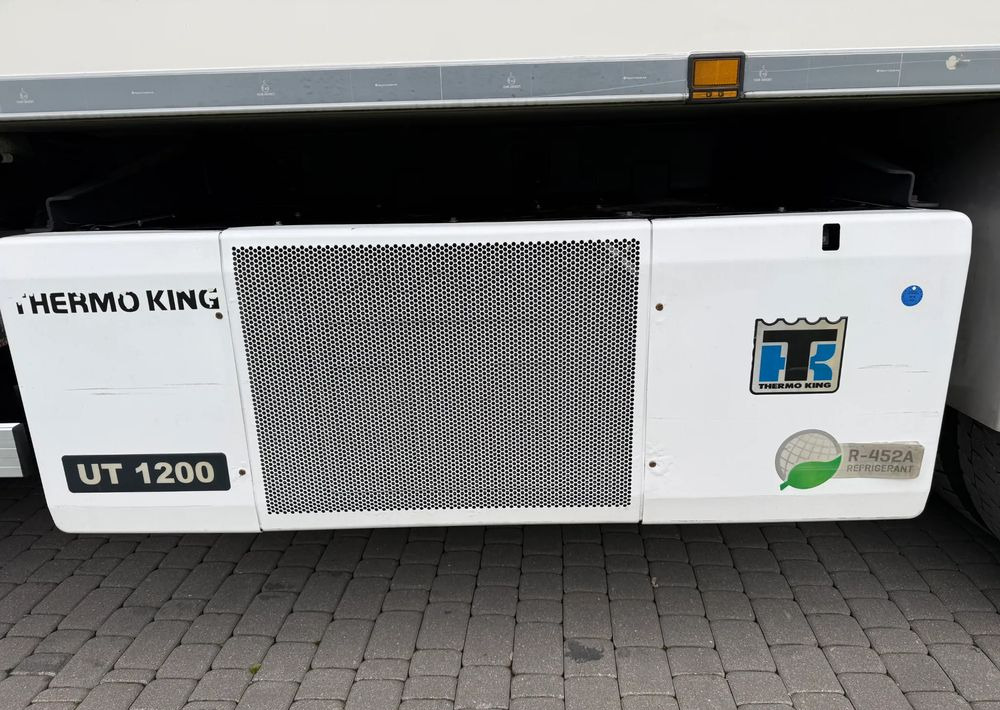Refrigerator truck Volvo FH 500 6X2 CHEREAU THERMO KING UT1200: picture 17 Refrigerator truck Volvo FH 500 6X2 CHEREAU THERMO KING UT1200: picture 17